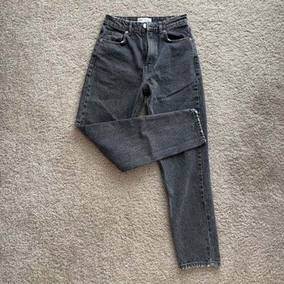 Zara Denim - Zara Mom Fit Jeans